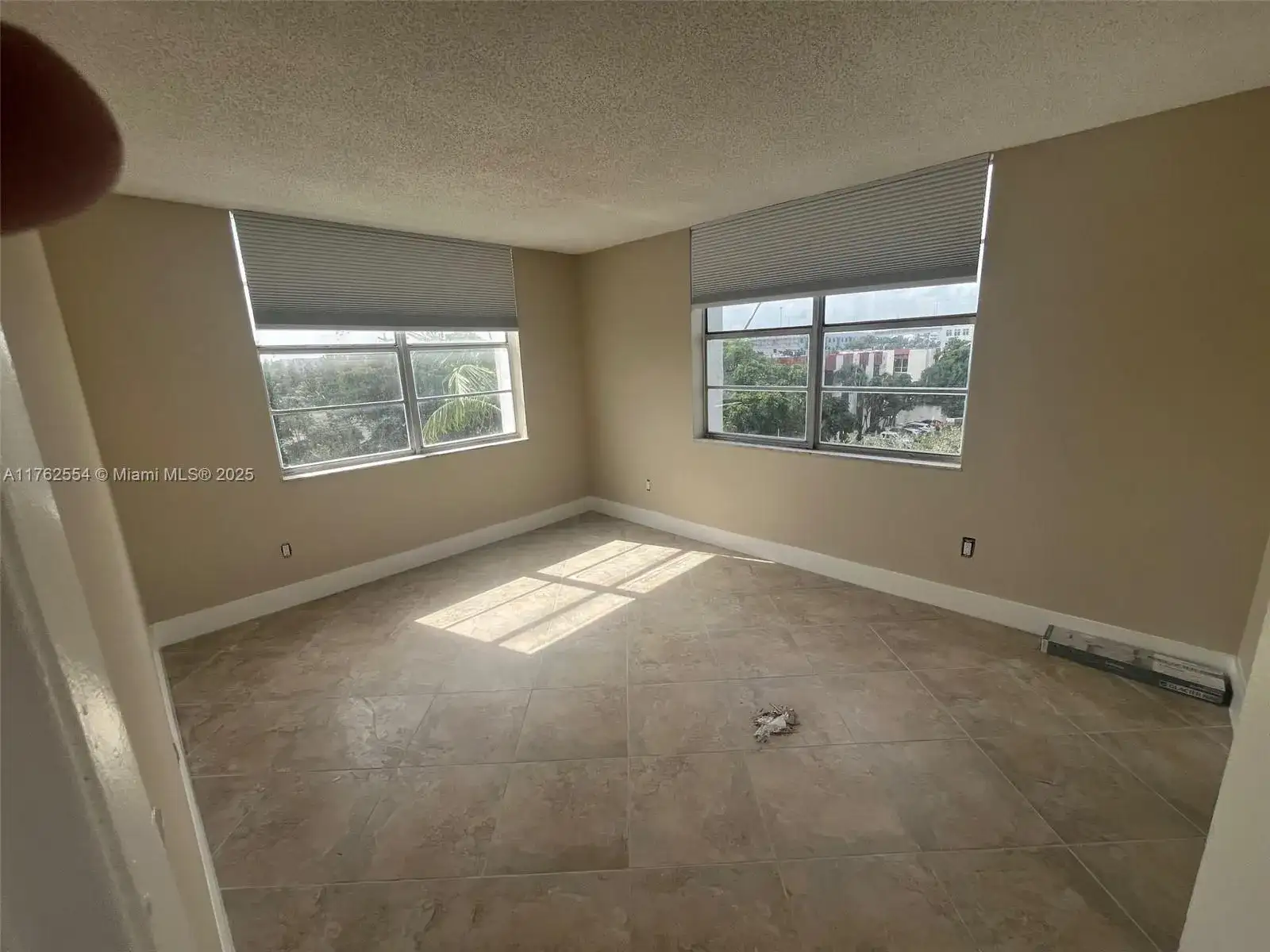 498 NW 165th St # 501, Miami FL 33169 photo 5