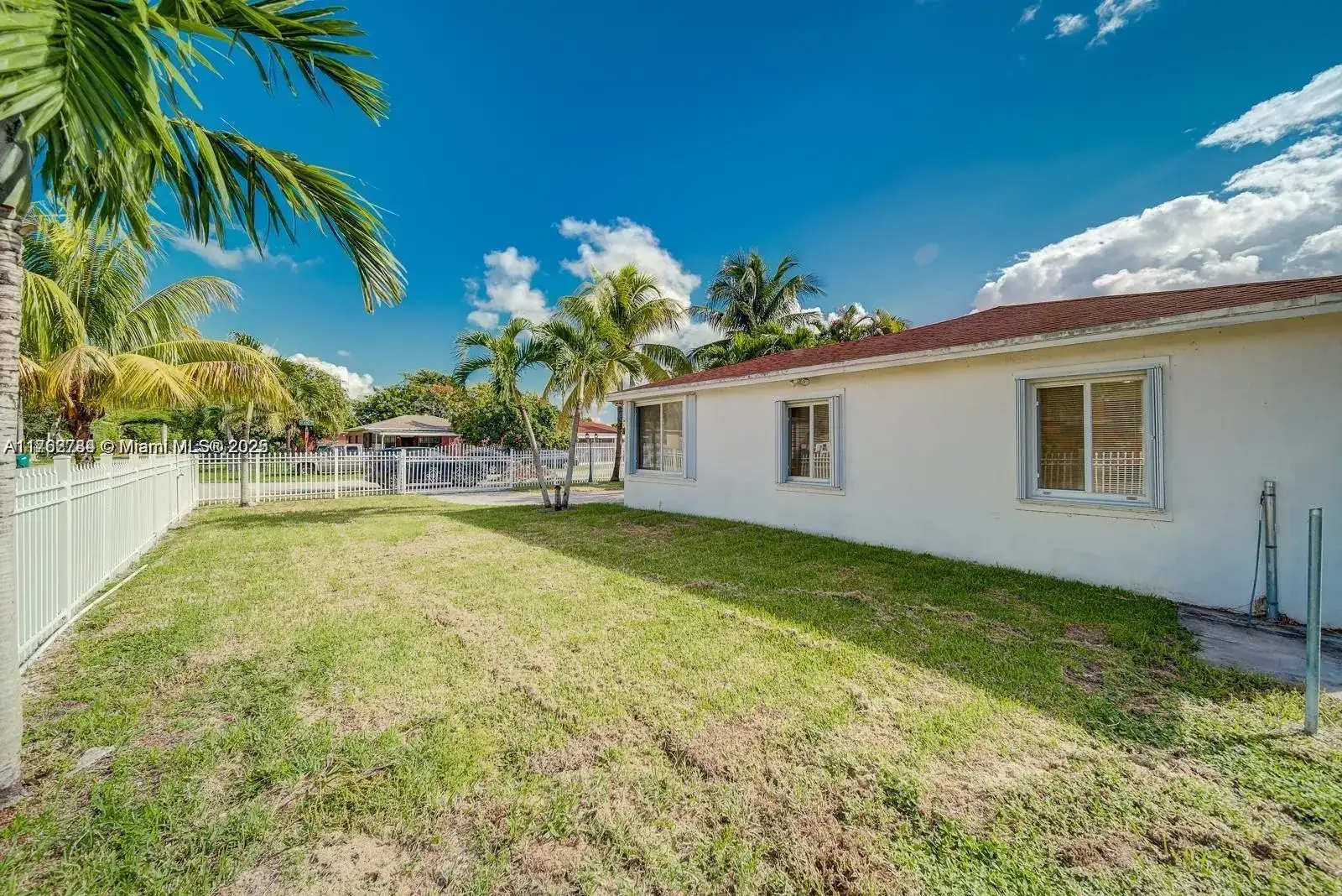 442 NW 100th St, Miami FL 33150 photo 3