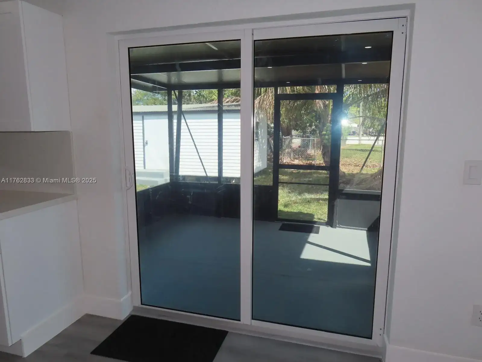 95 SW 17th Ter, Homestead FL 33030 photo 4