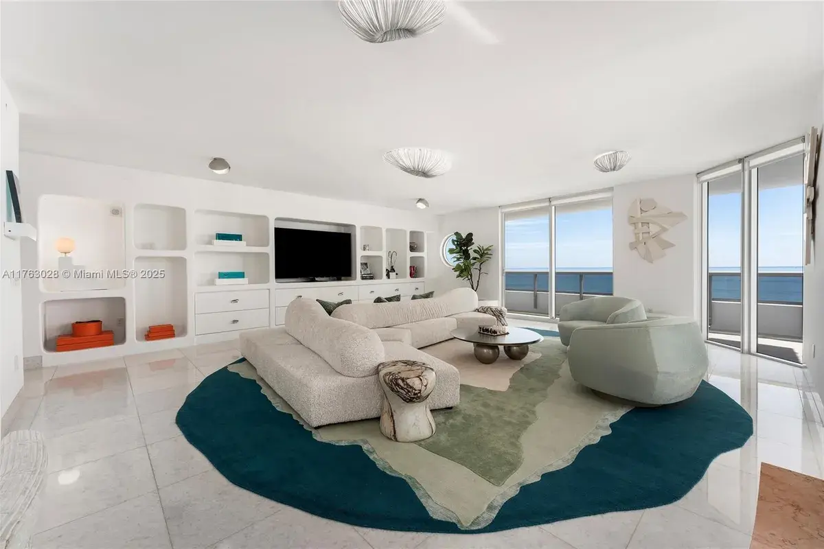 5801 Collins Ave # 1200, Miami Beach FL 33140