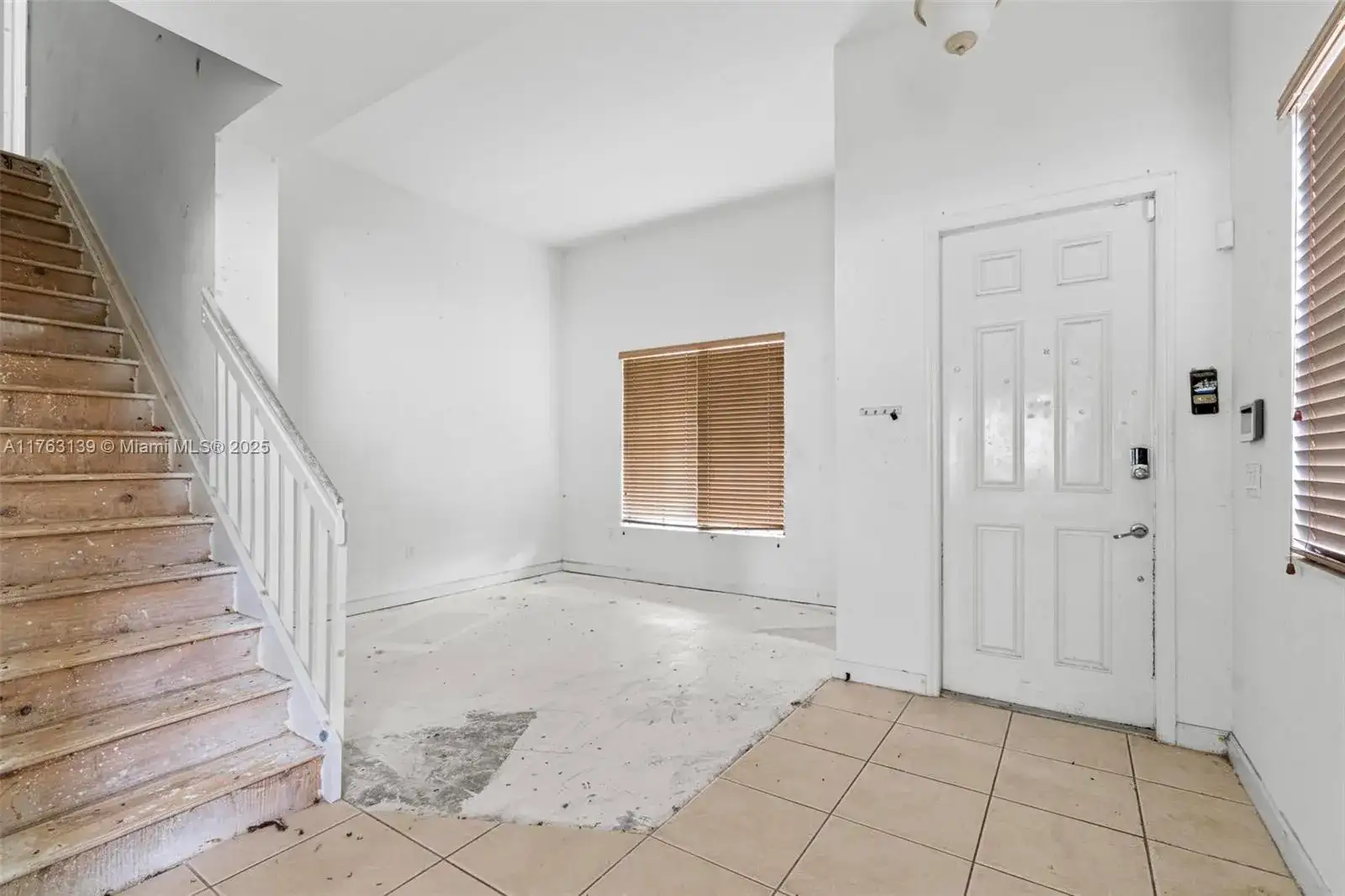 601 SE 37th Pl, Homestead FL 33033 photo 4