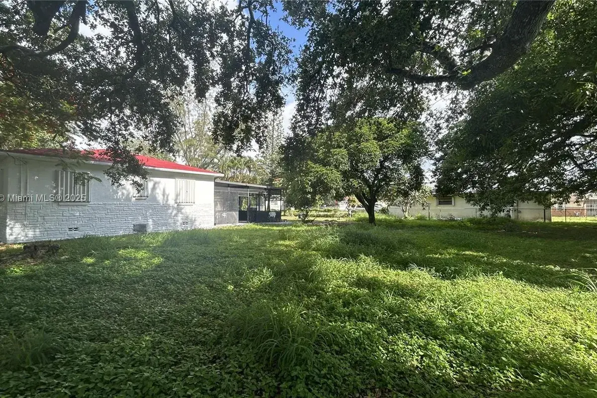205 Seaman Ave, Opa-Locka FL 33054