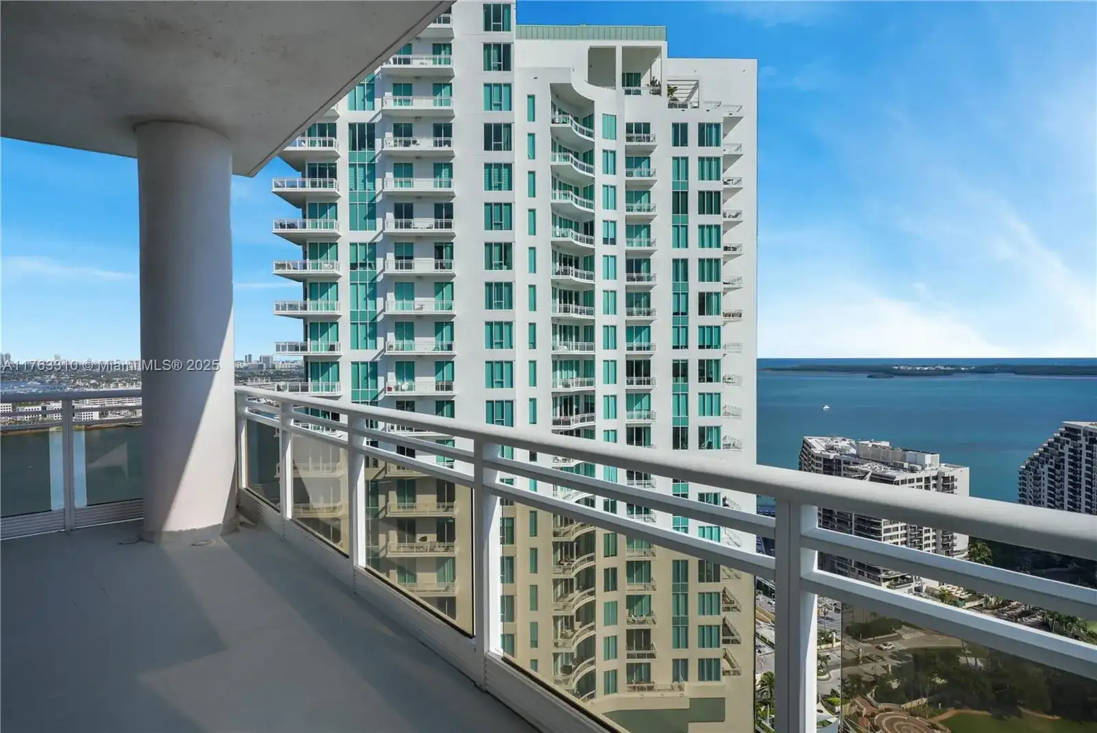 901 Brickell Key Blvd # 3208, Miami FL 33131 photo 2