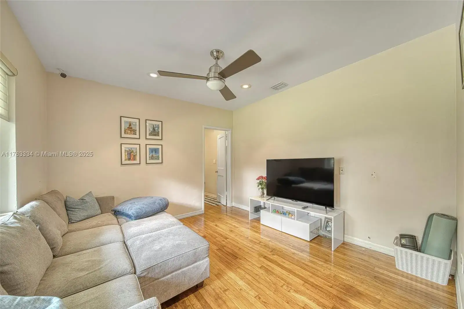 721 Catalonia Ave, Coral Gables FL 33134 photo 4