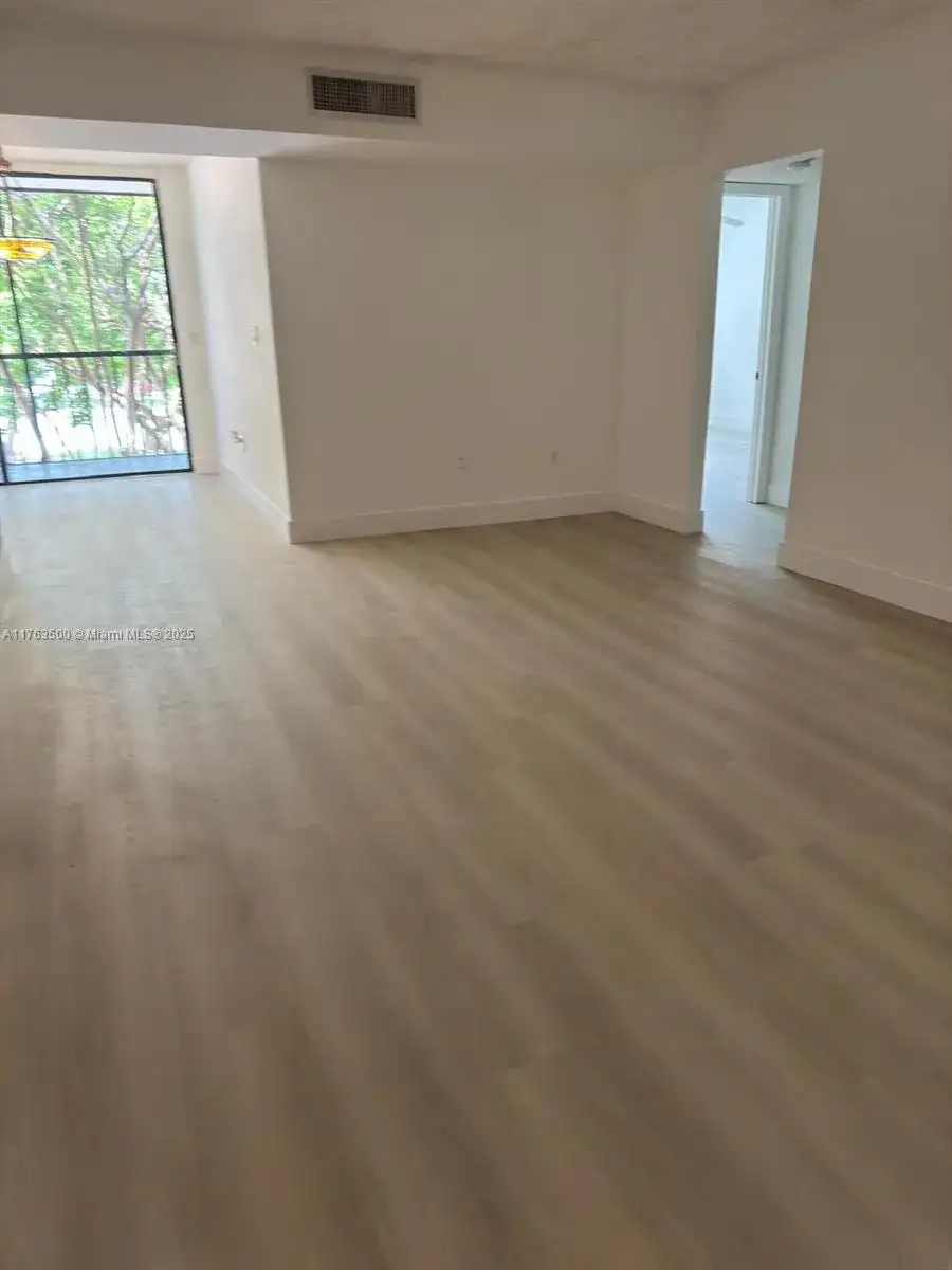 8520 SW 133rd Ave Rd # 302, Miami FL 33183 photo 4