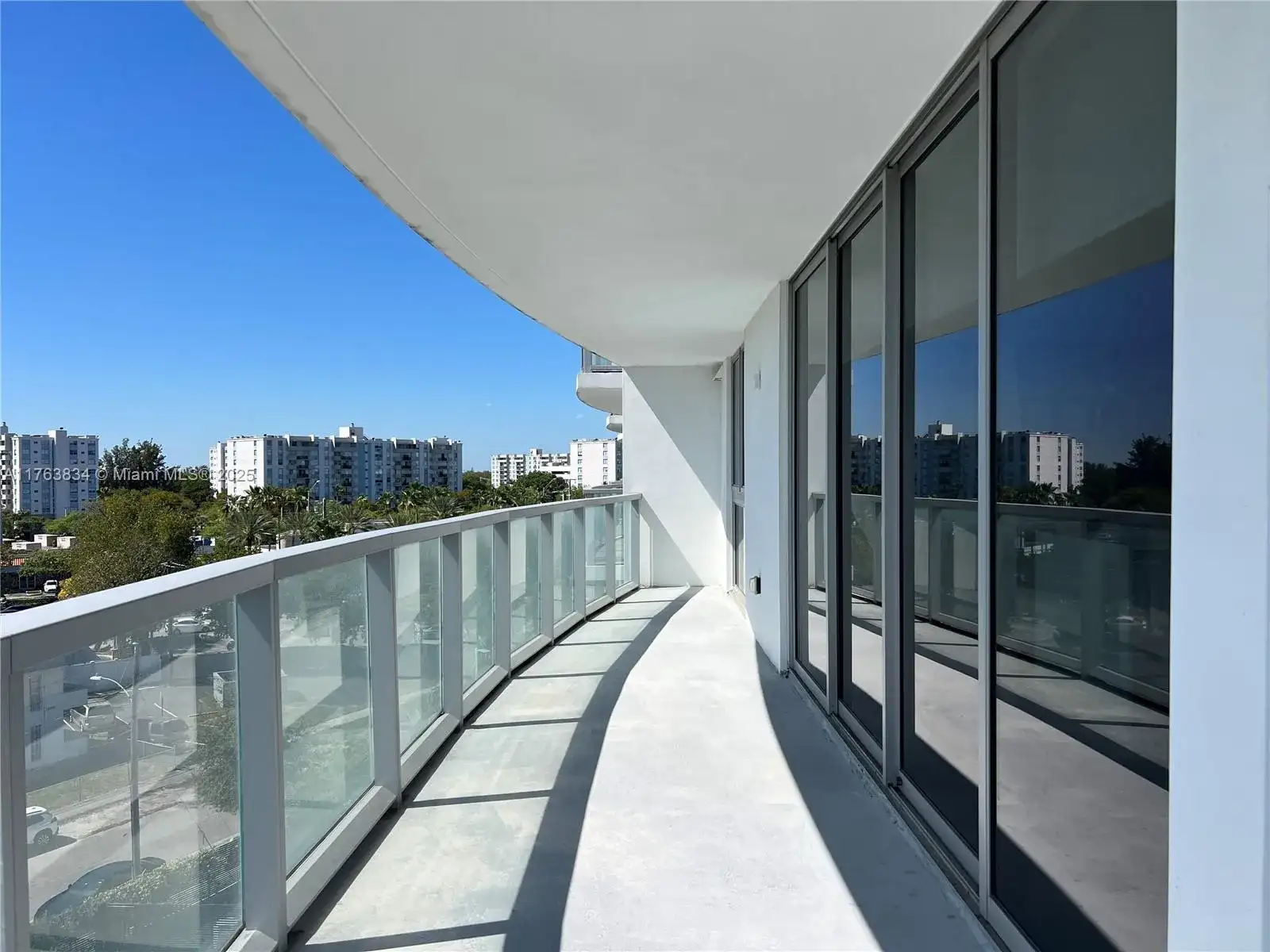 13800 Highland Dr # 601, North Miami Beach FL 33181 photo 3