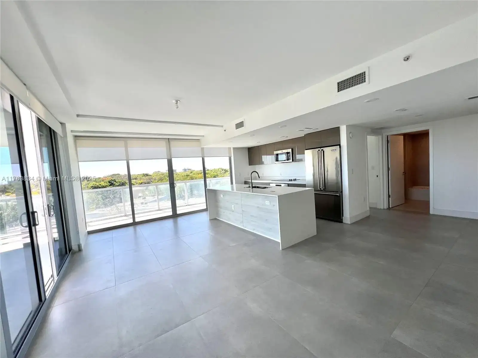 13800 Highland Dr # 601, North Miami Beach FL 33181 photo 5