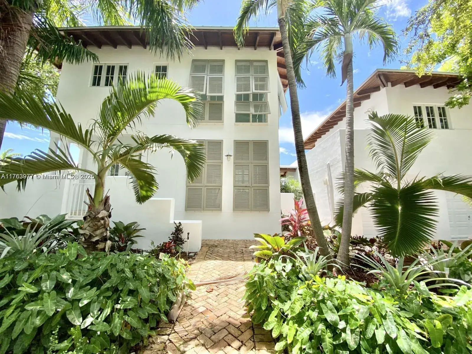 350 E Woodcrest, Key Biscayne FL 33149