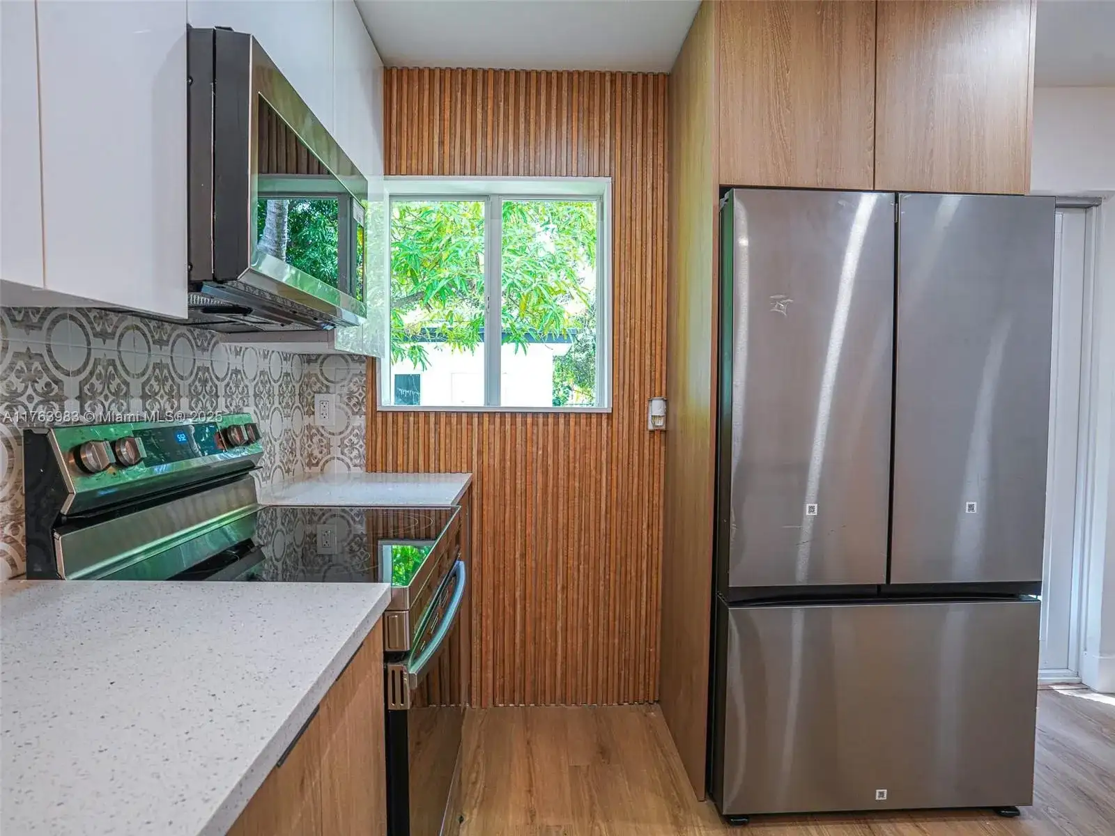 204 NE 10th St, Pompano Beach FL 33060 photo 3
