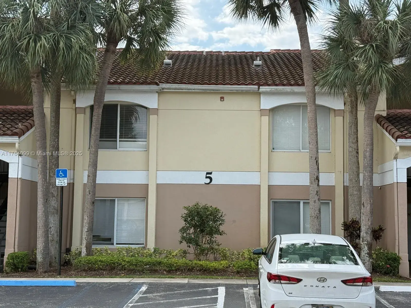 815 W Boynton Beach Blvd # 101, Boynton Beach FL 33426