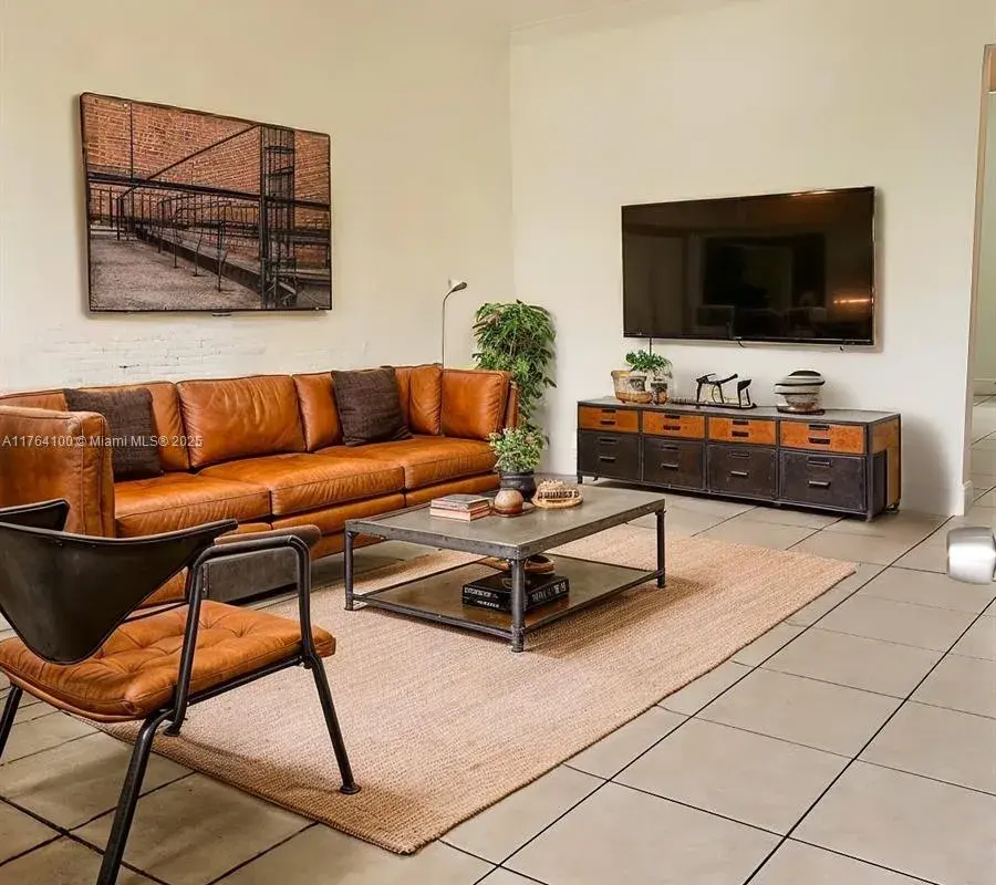 318 Majorca Ave # 306, Coral Gables FL 33134