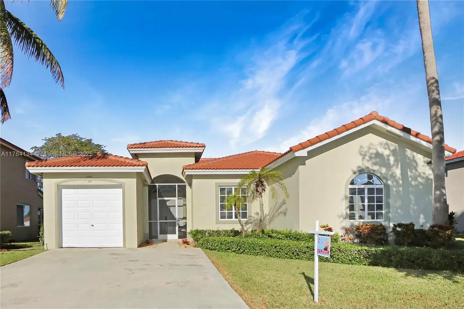 610 SE 30th Dr, Homestead FL 33033 photo 2