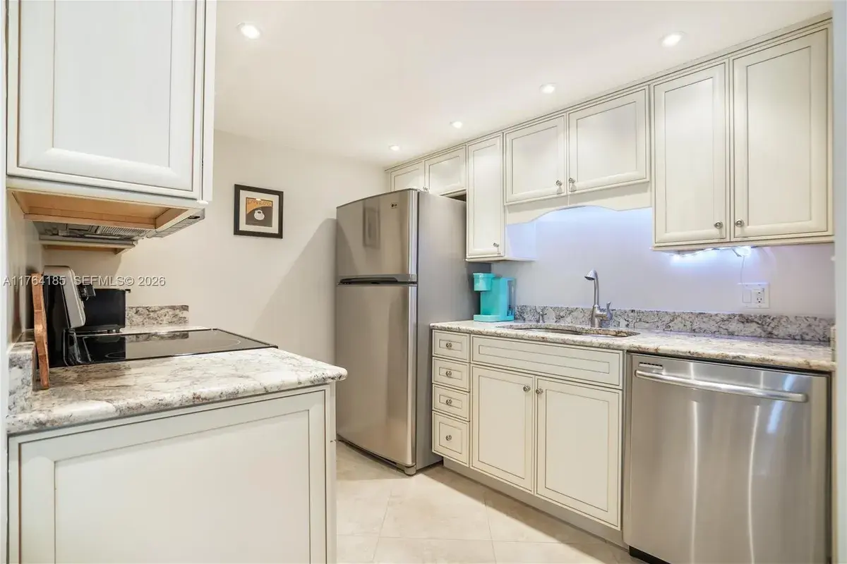 614 Executive Center Dr # 102, West Palm Beach FL 33401