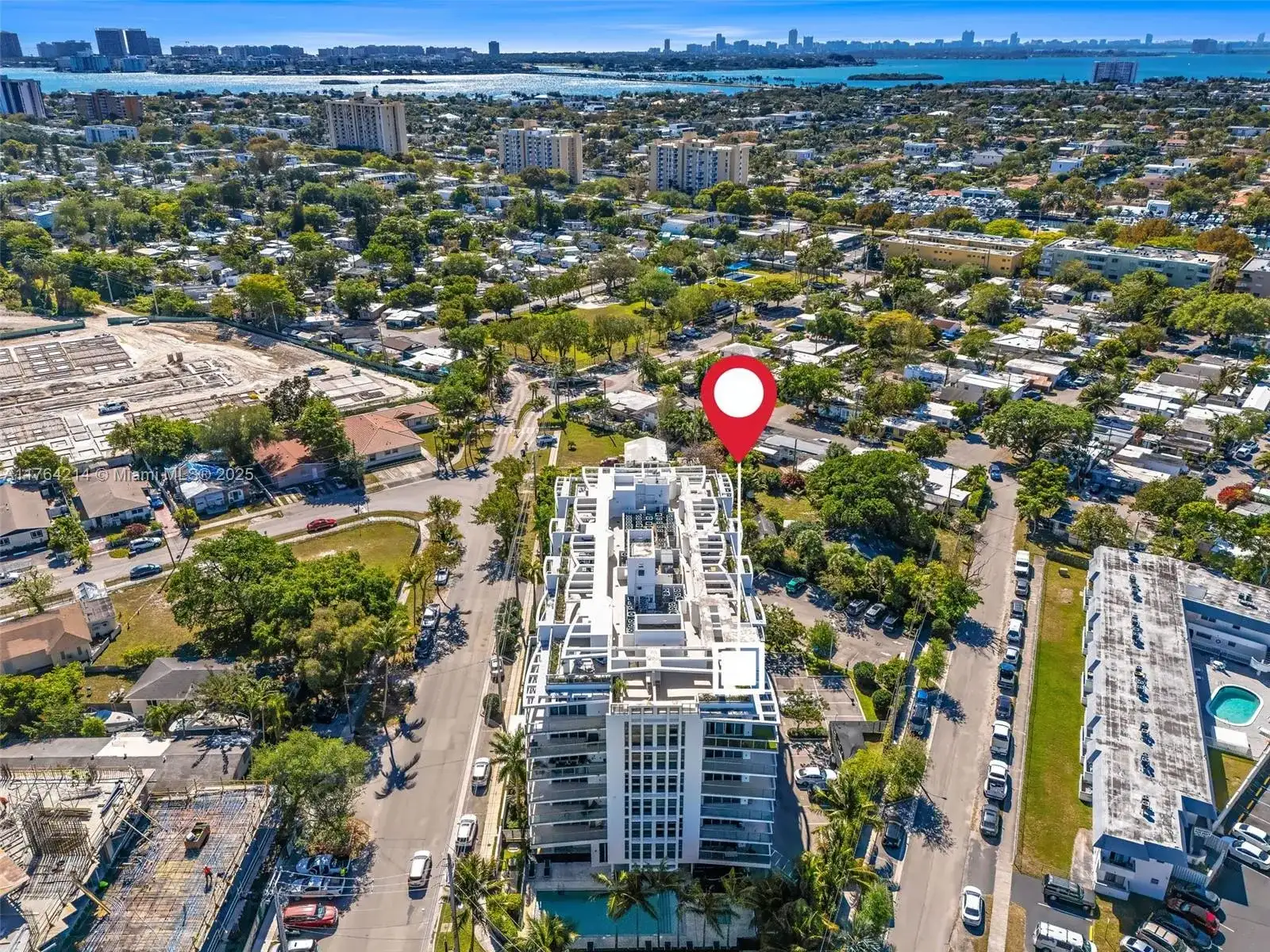 13800 Highland Dr # 302, North Miami Beach FL 33181 photo 3