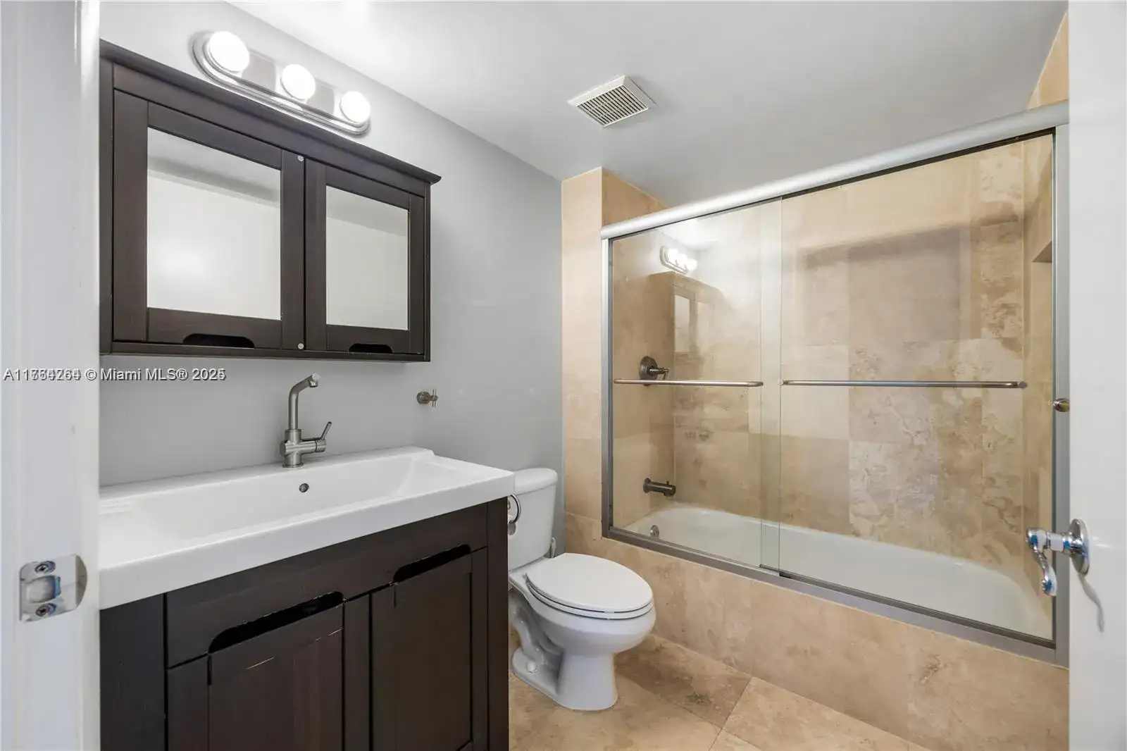 16590 NE 26th Ave # 502, North Miami Beach FL 33160 photo 4