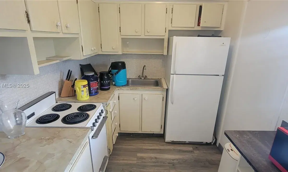 20200 NE 27th Ct # 30, Aventura FL 33180