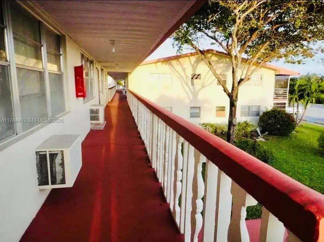130 Camden # F, West Palm Beach FL 33417