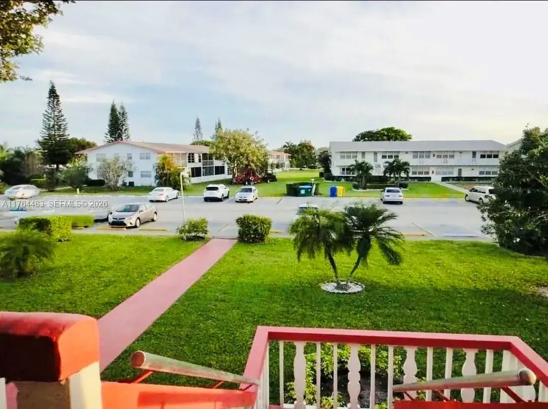 130 Camden # F, West Palm Beach FL 33417