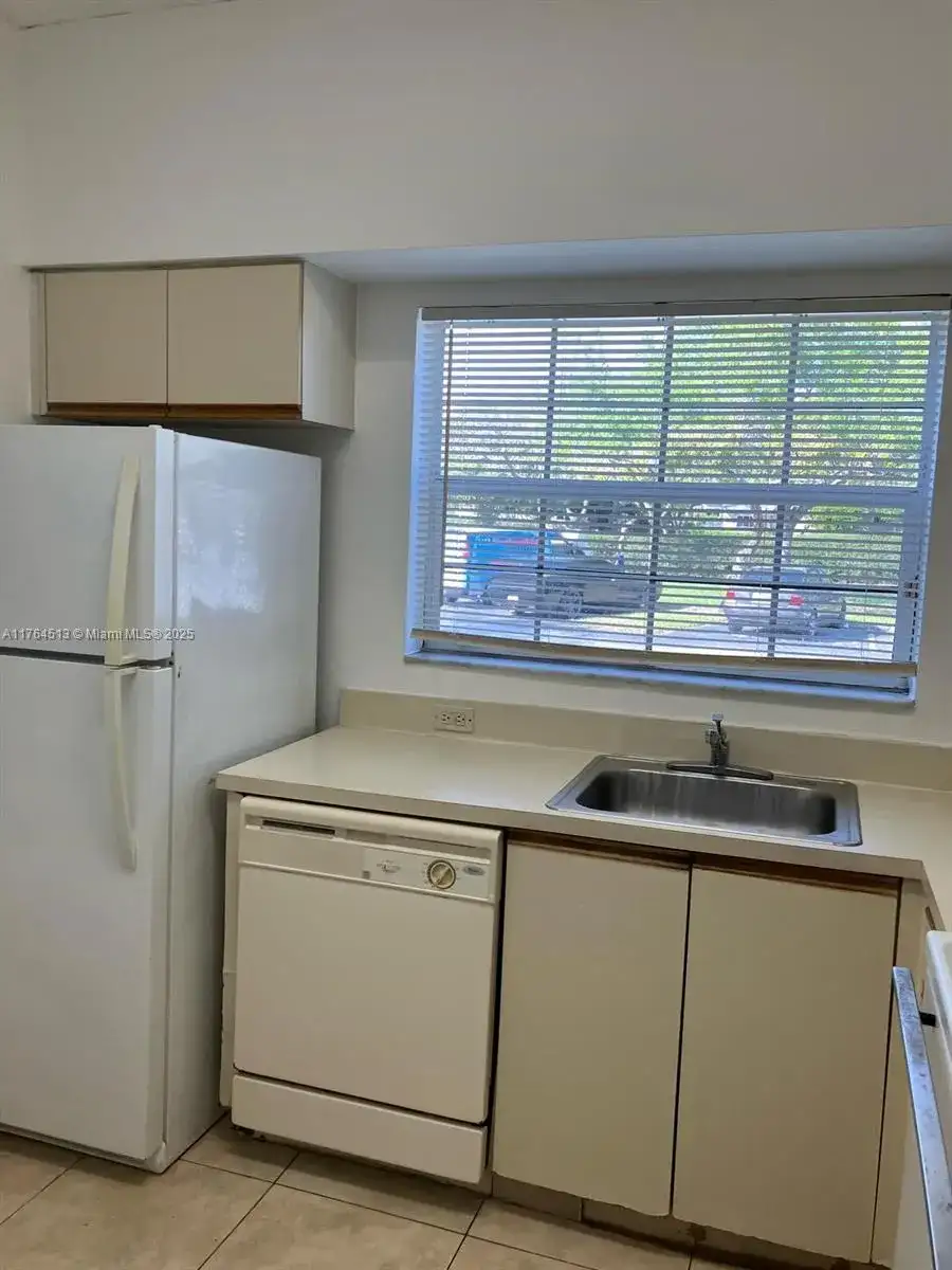 800 Cypress Park Way # F1, Deerfield Beach FL 33064 photo 5