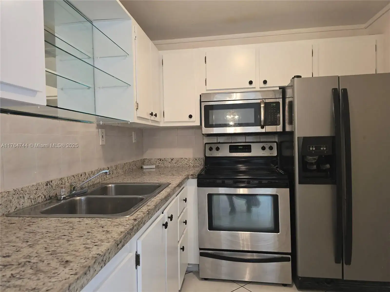 4675 W 18th Ct # 401, Hialeah FL 33012 photo 2