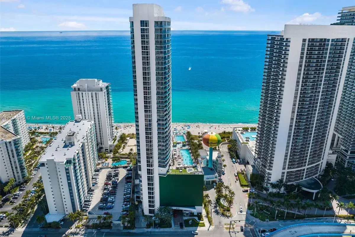 4111 S Ocean Dr # 2207, Hollywood FL 33019