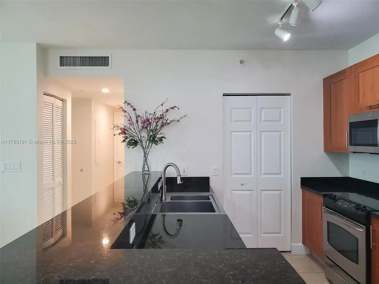 1300 Ponce De Leon Blvd # 1000, Coral Gables FL 33134 photo 5