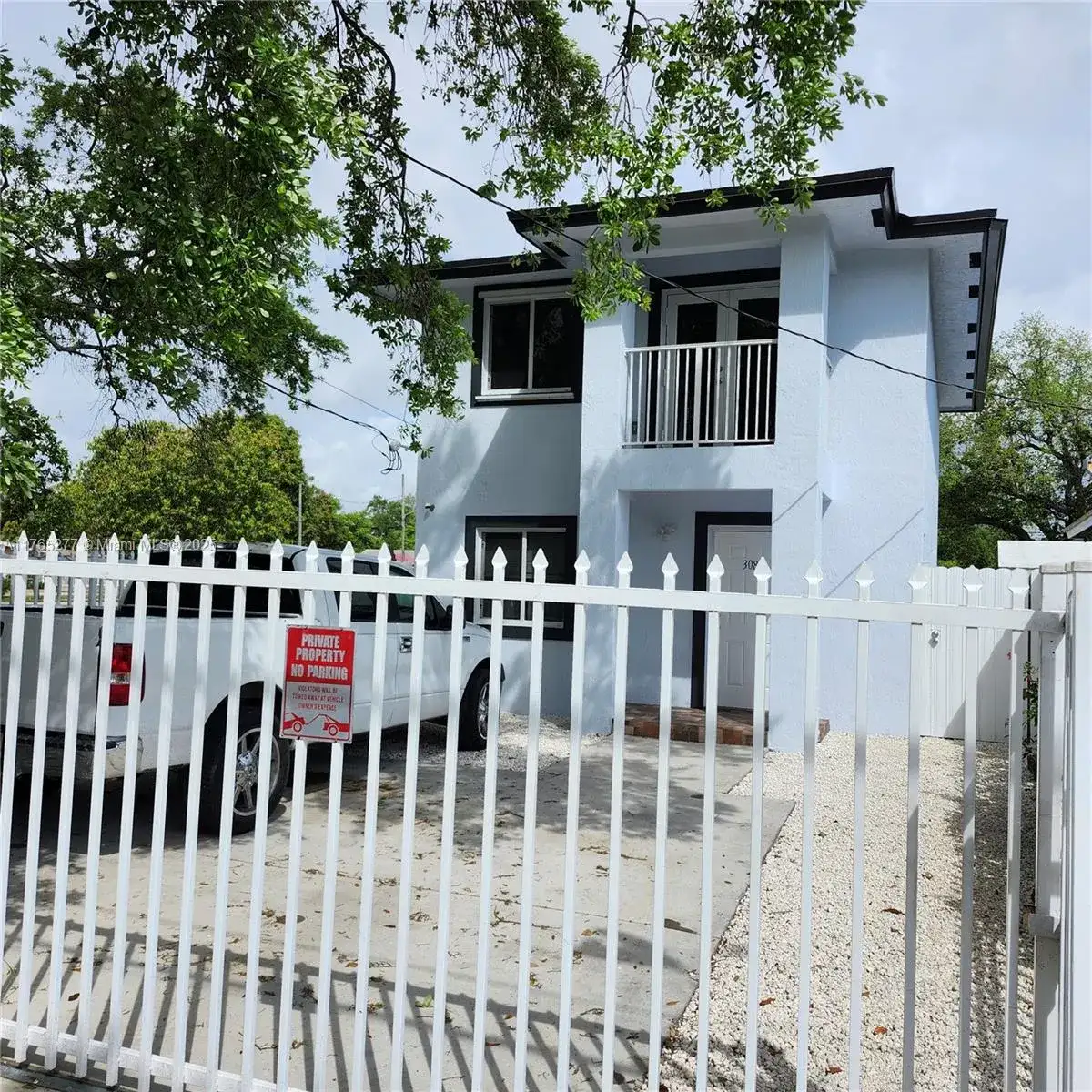 3085 NW 43rd Ter, Miami FL 33142 photo 3