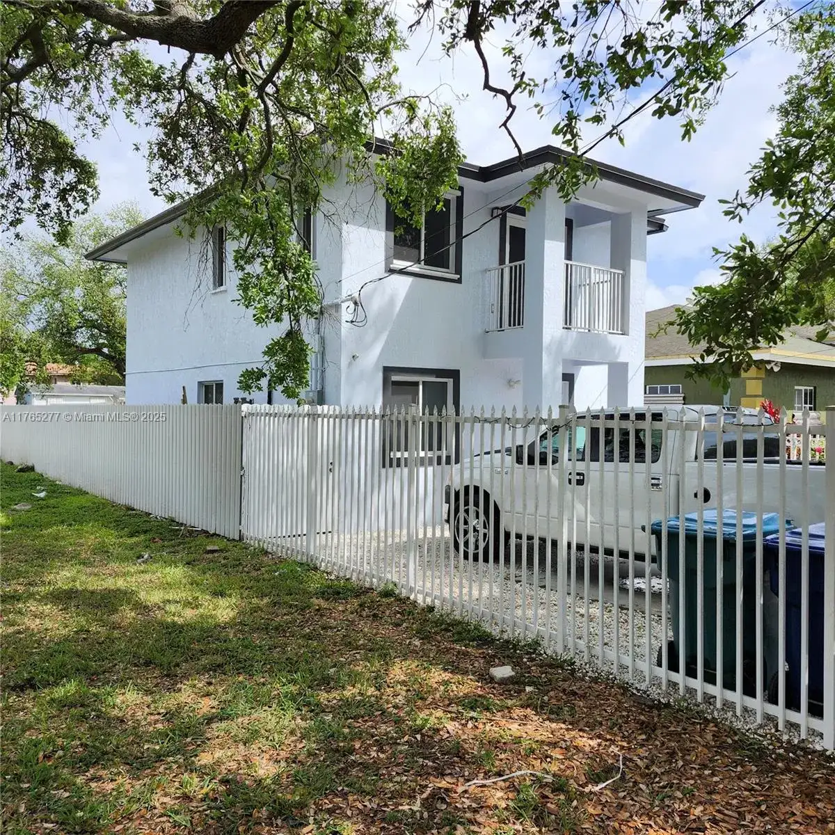 3085 NW 43rd Ter, Miami FL 33142 photo 4