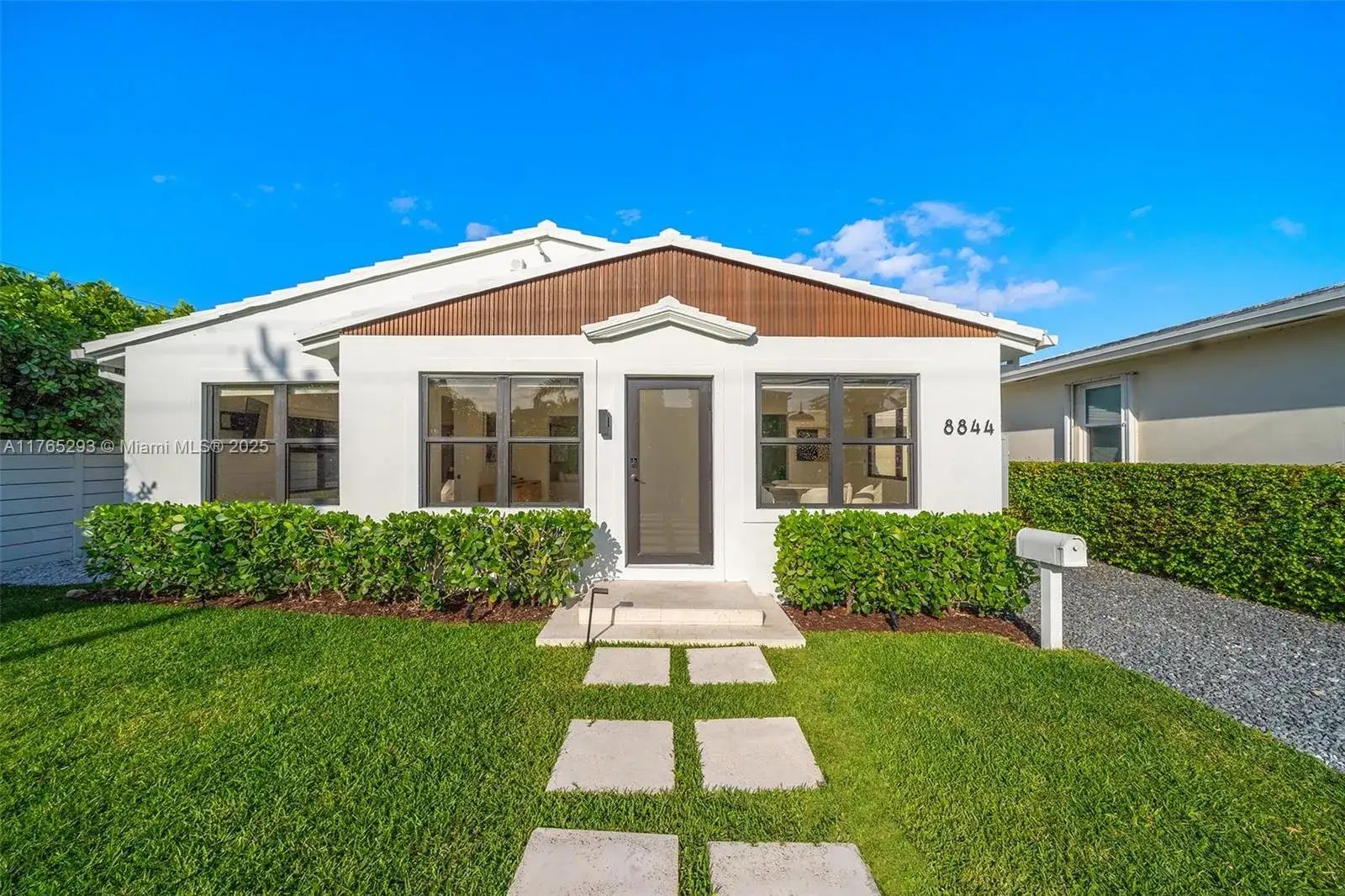 8844 Abbott Ave, Surfside FL 33154 photo 3