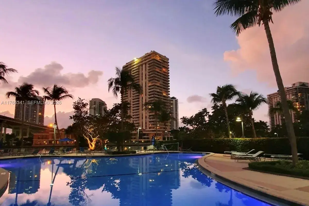 19390 Collins Ave # 312, Sunny Isles Beach FL 33160