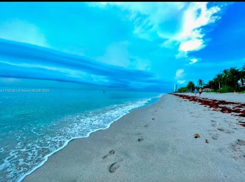 2030 S Ocean Dr # 327, Hallandale Beach FL 33009