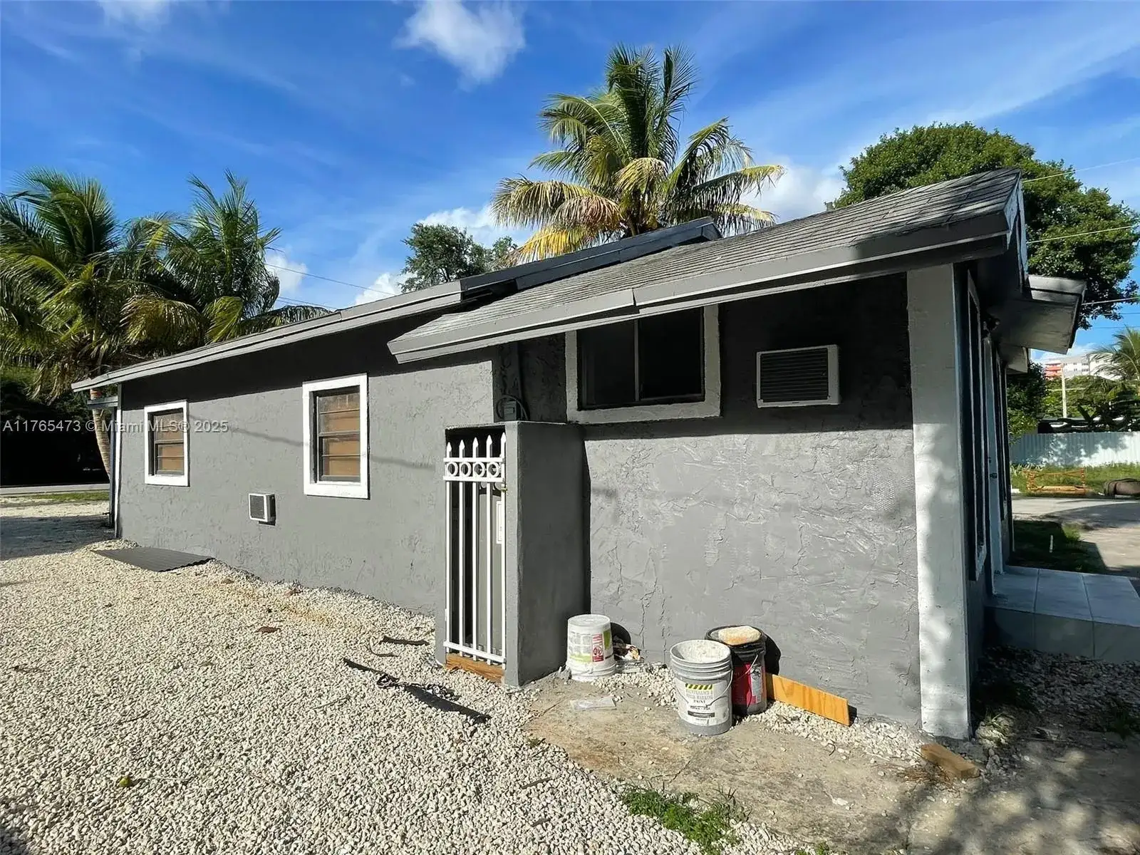 900 NW 80th St, Miami FL 33150 photo 4