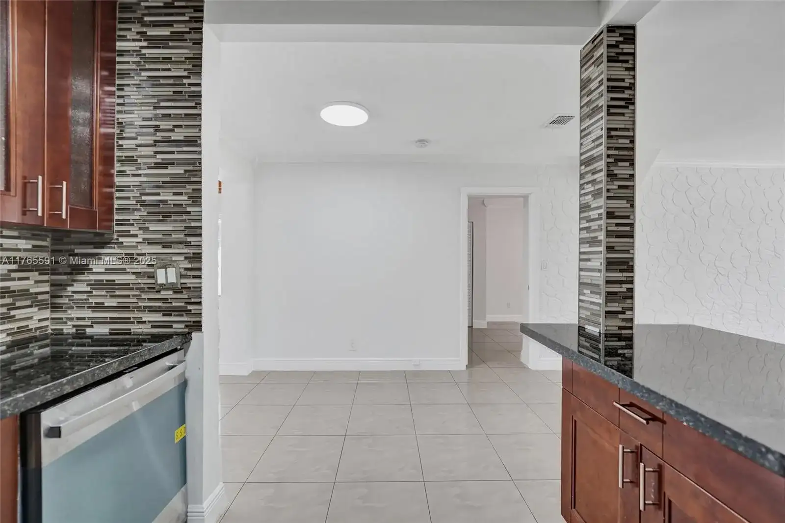 924 N 30th Rd, Hollywood FL 33021 photo 4