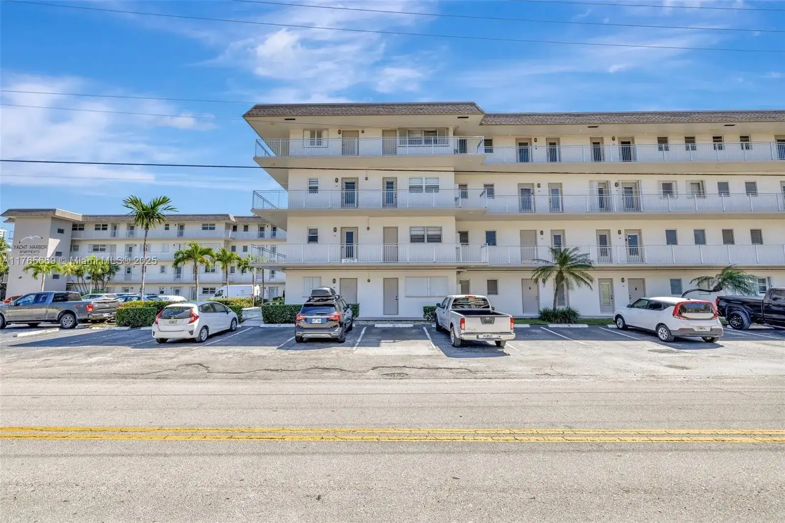 2200 Diana Dr # 111, Hallandale Beach FL 33009 photo 2
