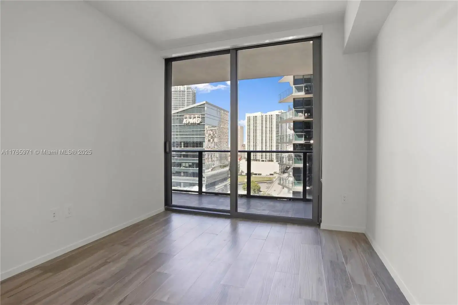 801 S Miami Ave # 1609, Miami FL 33130 photo 4
