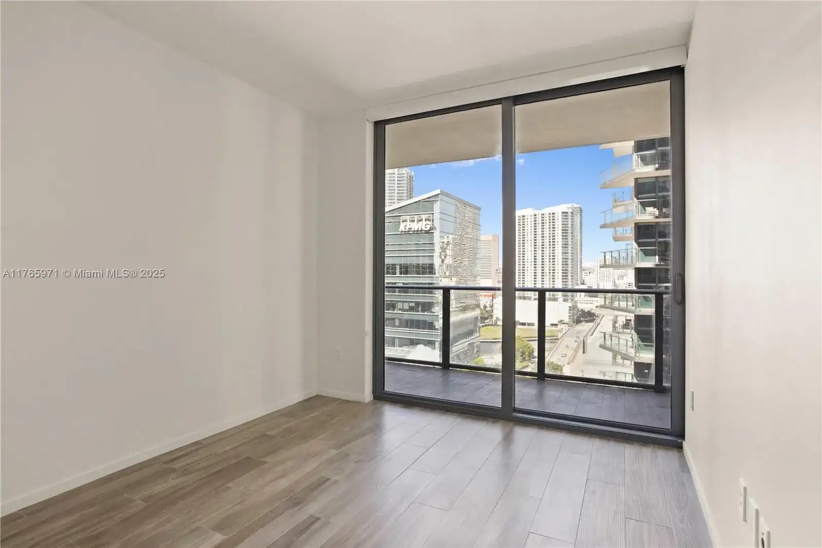 801 S Miami Ave # 1609, Miami FL 33130 photo 5
