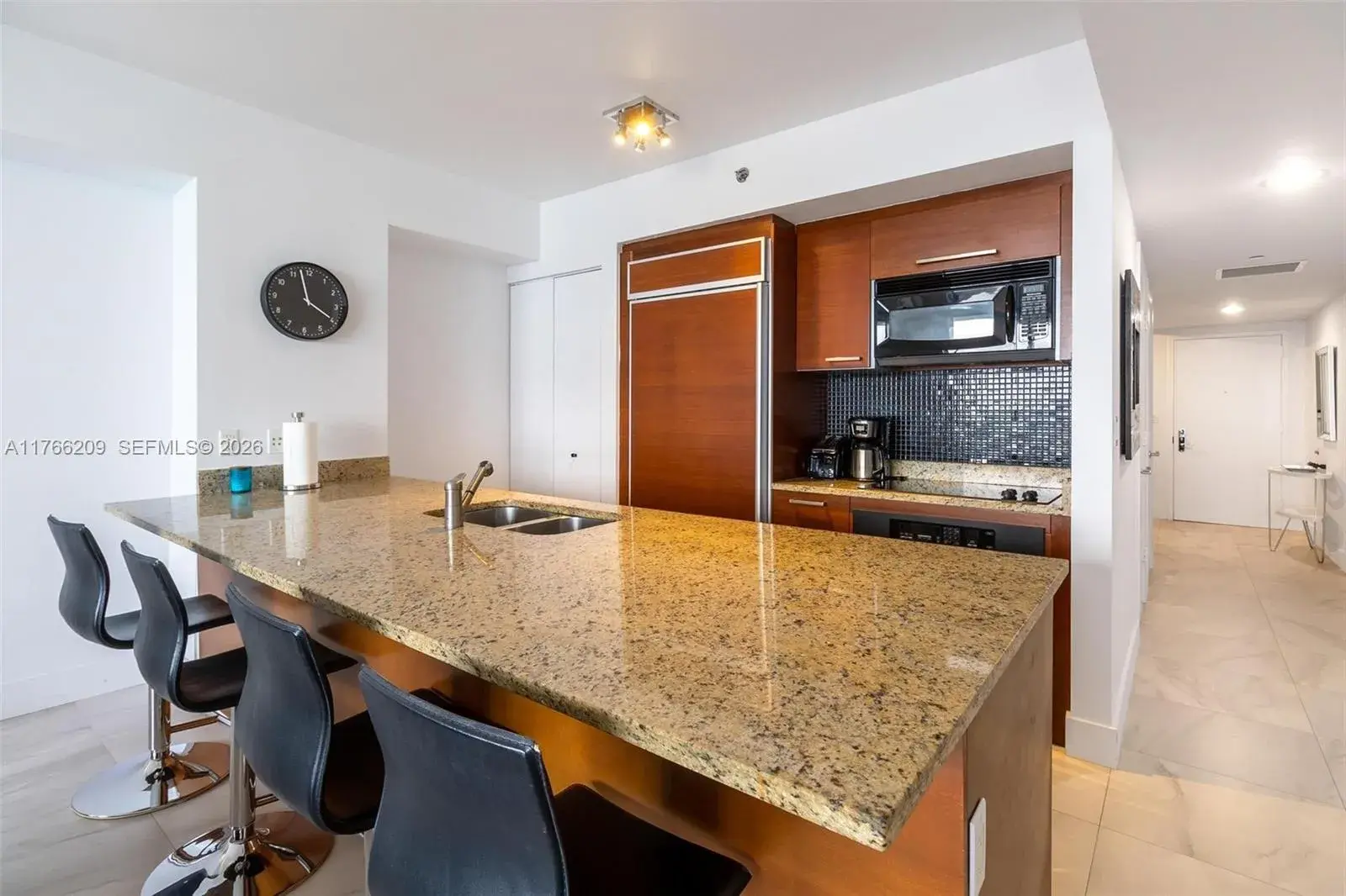 1830 S OCEAN DR # 4705, Hallandale Beach FL 33009