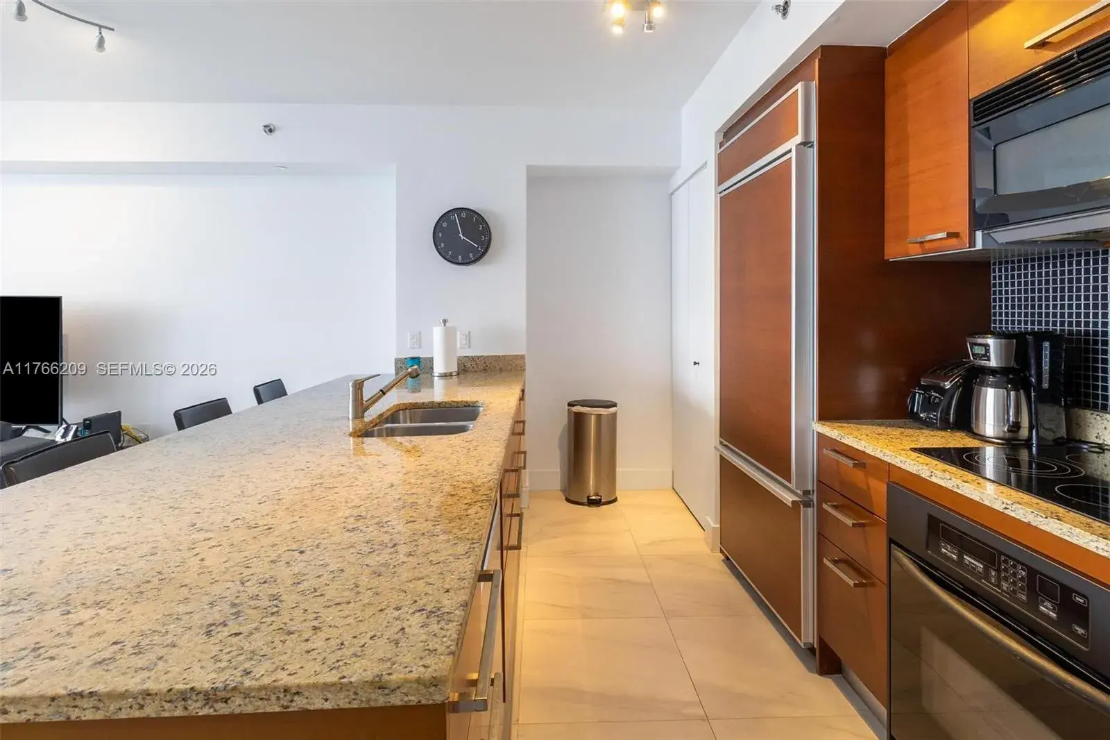 1830 S OCEAN DR # 4705, Hallandale Beach FL 33009