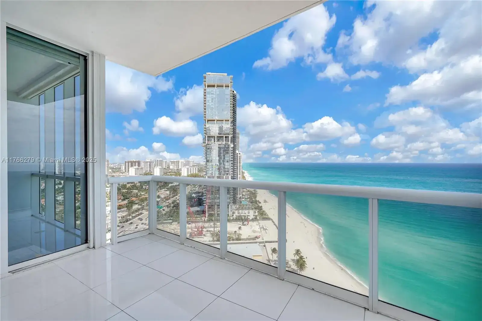 18201 Collins Ave, Sunny Isles Beach FL 33160 photo 5