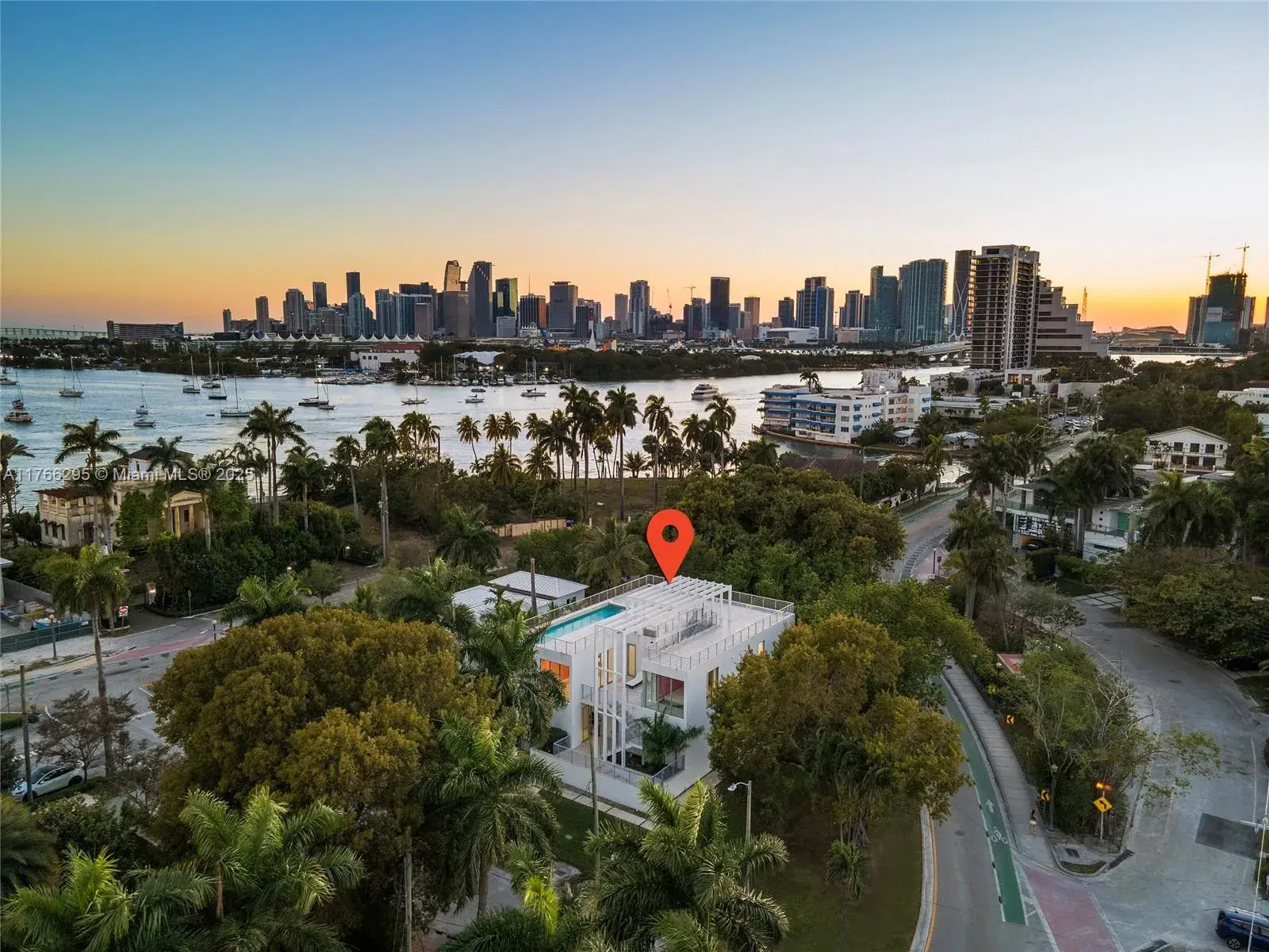 1250 N Venetian Way, Miami FL 33139