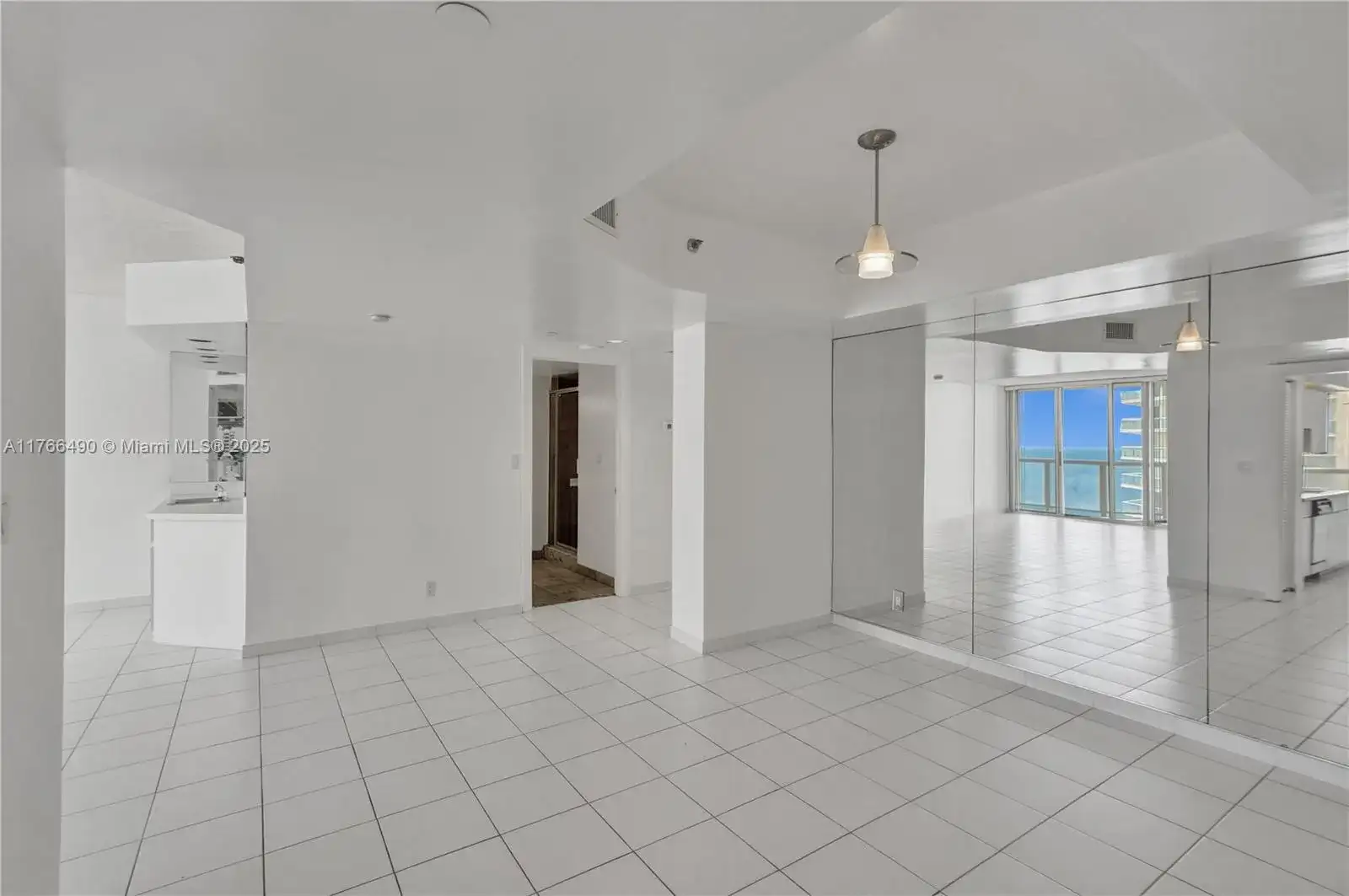 16425 Collins Ave, Sunny Isles Beach FL 33160 photo 5