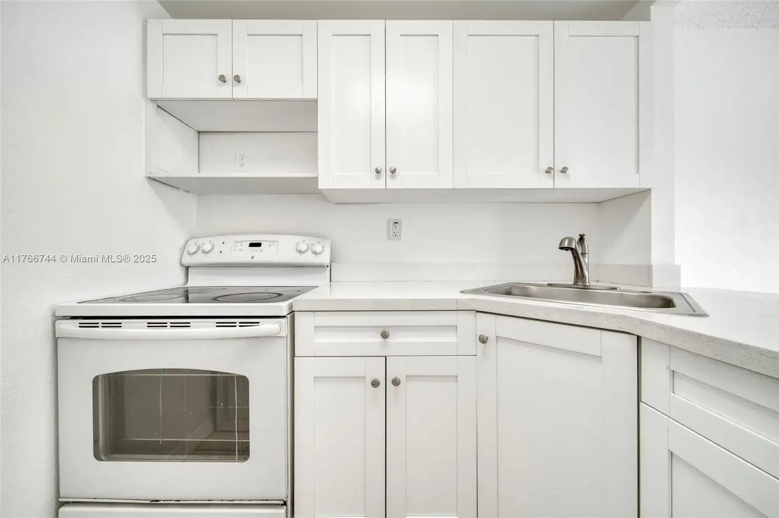 801 NW 47th Ave # 515W, Miami FL 33126 photo 2