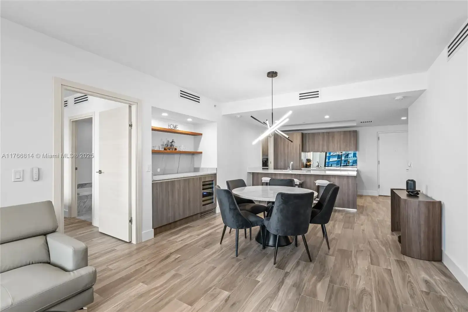 801 S Miami Ave # 4410, Miami FL 33130 photo 4
