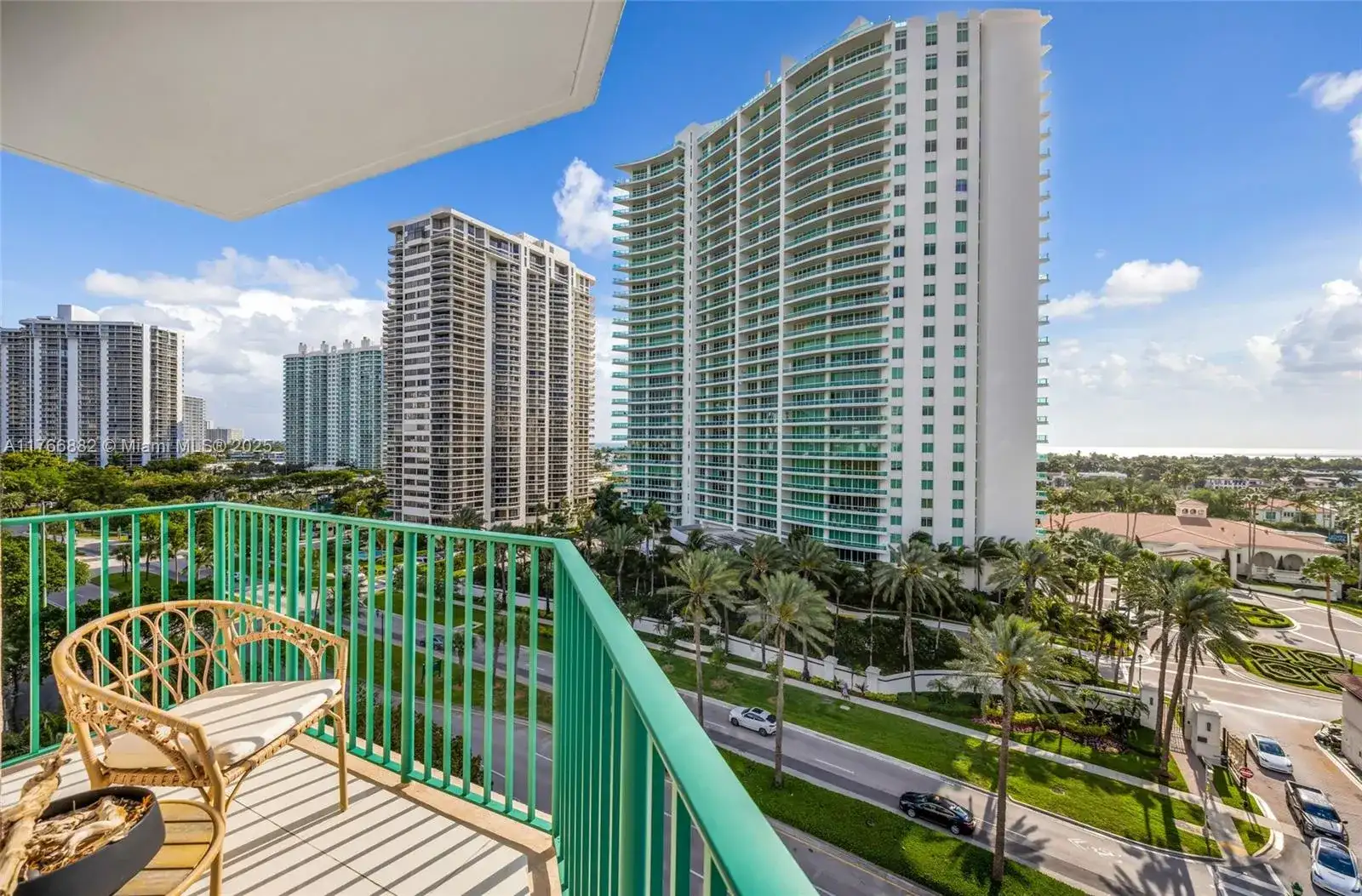 20000 E Country Club Dr, Aventura FL 33180 photo 5