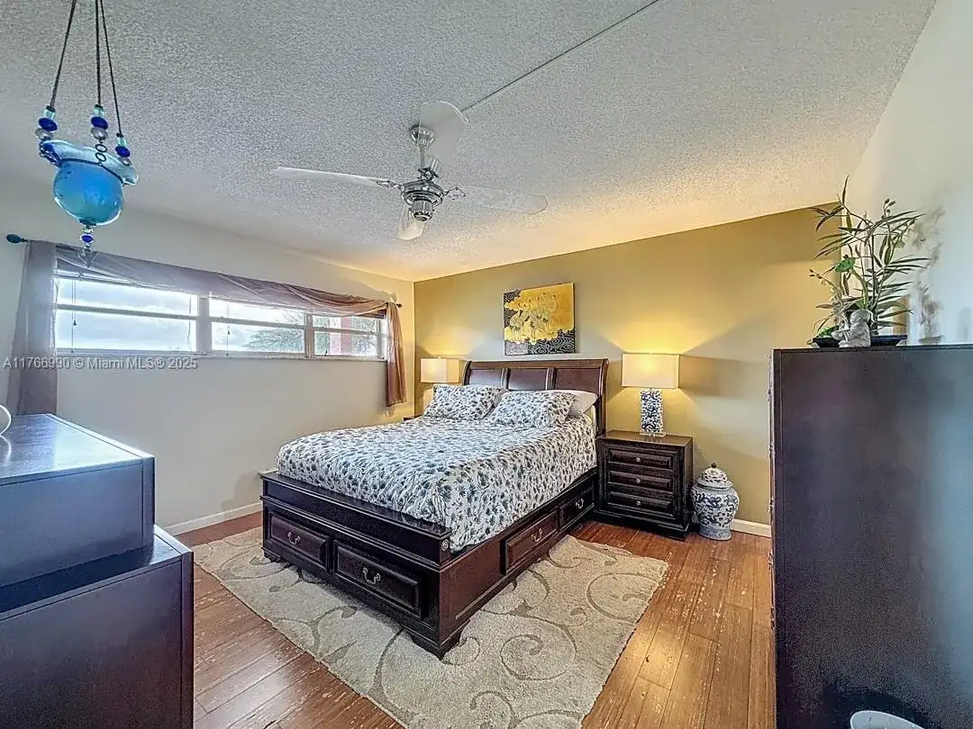 9411 N Hollybrook Lake Dr # 304, Pembroke Pines FL 33025 photo 5