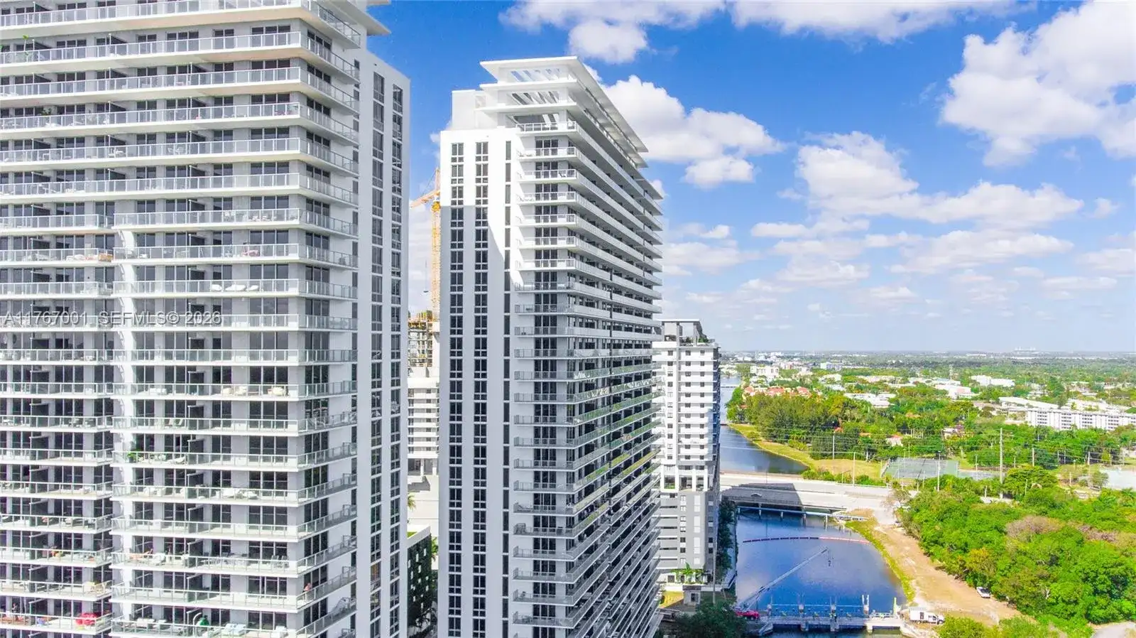 16385 Biscayne Blvd # 707, North Miami Beach FL 33160 photo 3