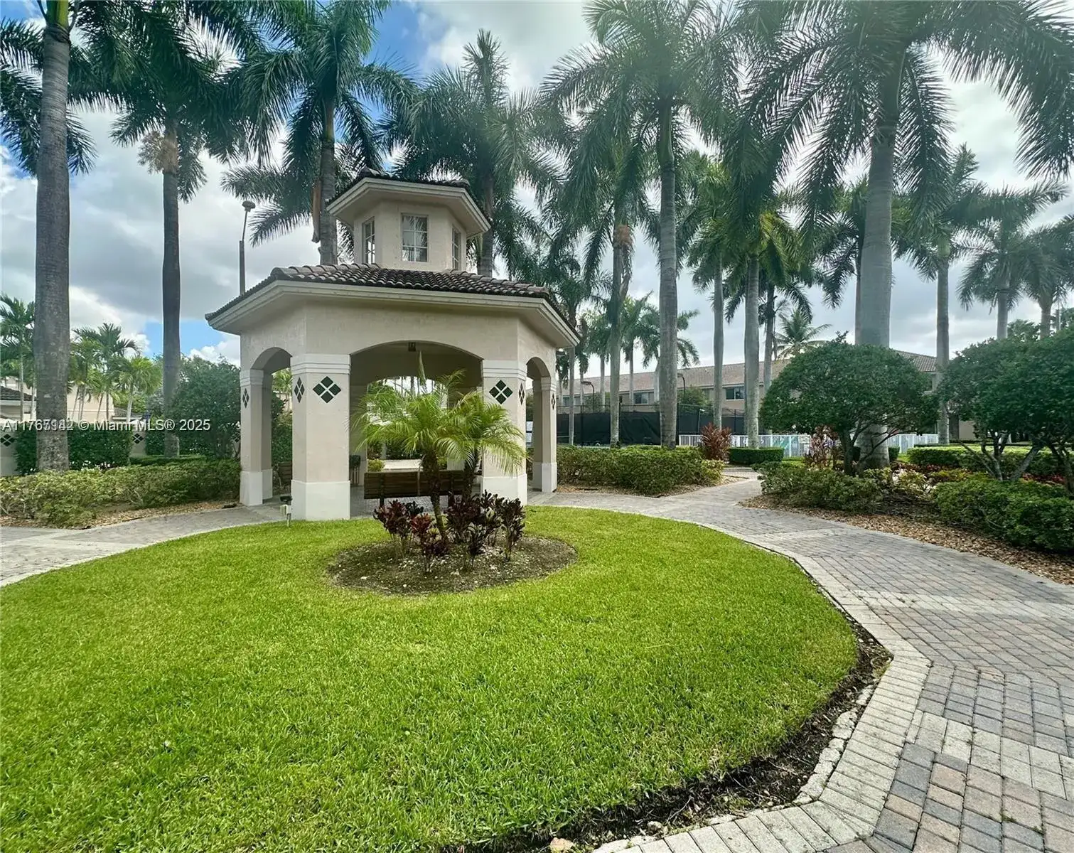 5640 NW 115th Ct # 206, Doral FL 33178 photo 2