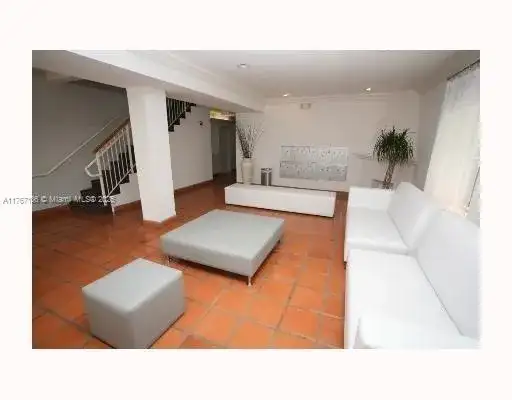 1521 Lenox Ave # 101, Miami Beach FL 33139 photo 2