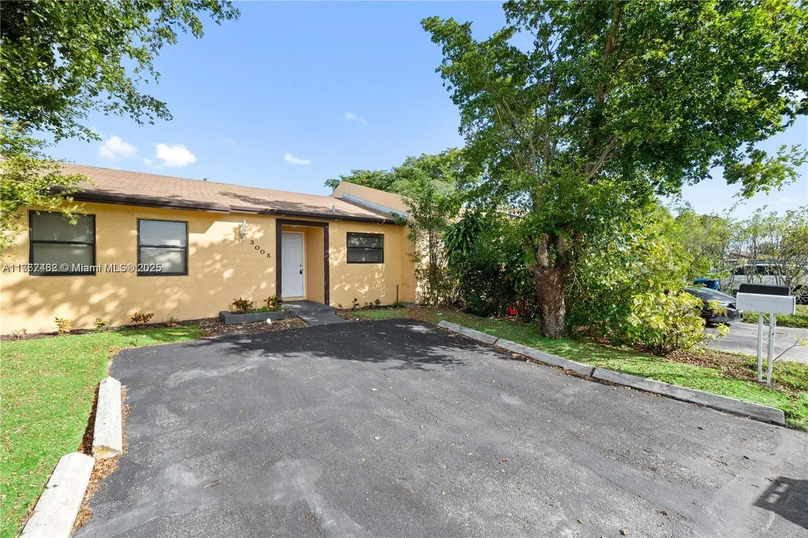 3005 NW 204th Ter, Miami Gardens FL 33056
