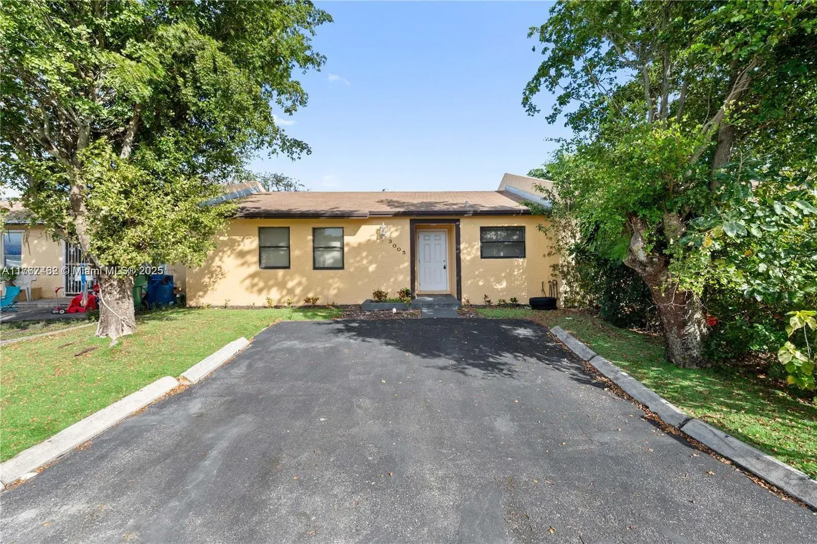 3005 NW 204th Ter, Miami Gardens FL 33056